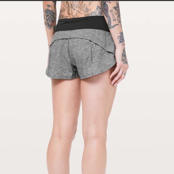 Lululemon Speed Up Short *2.5" - Picture 1 of 5